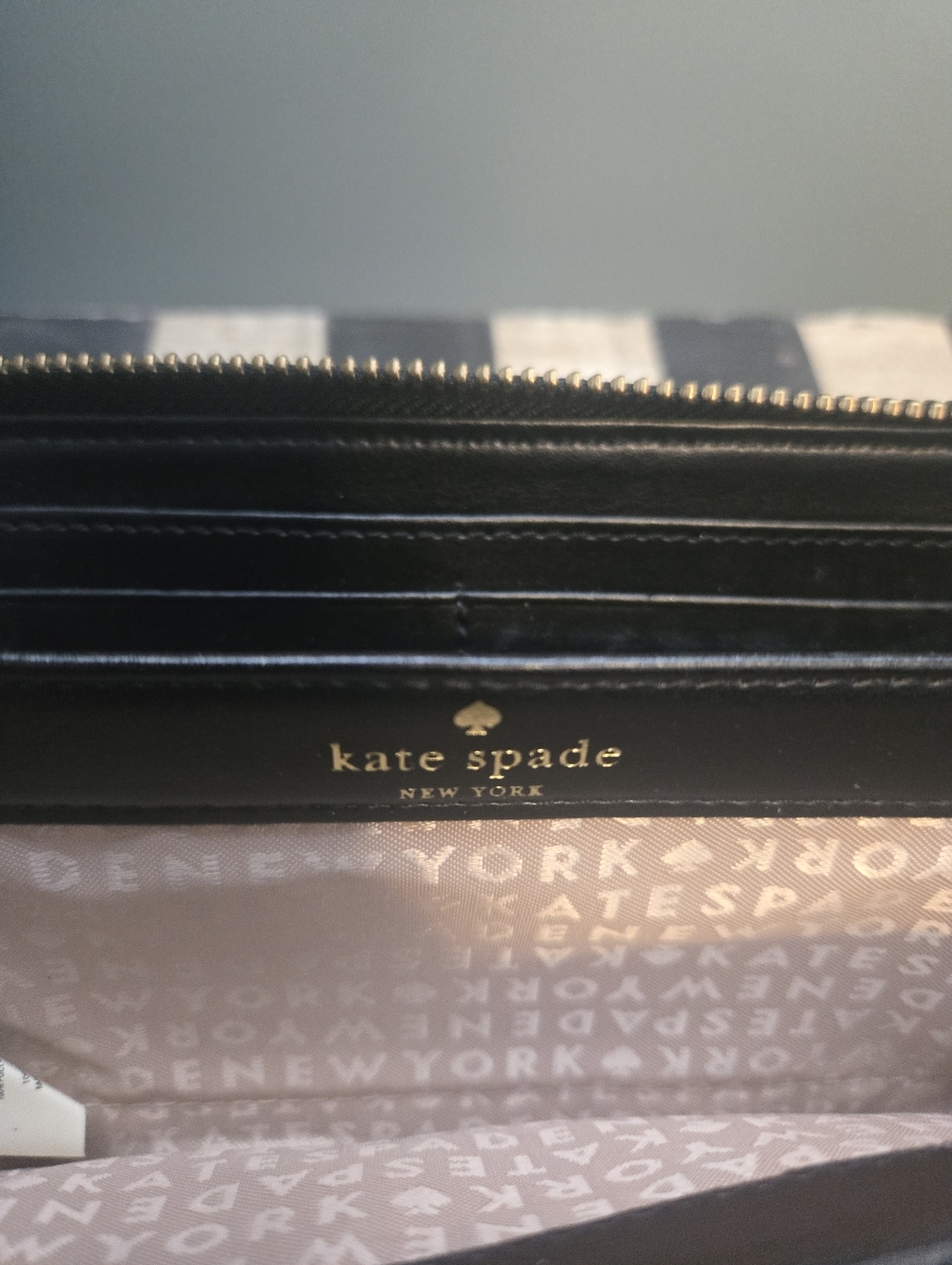 Striped Kate Spade Wallet - Picture 3 of 10